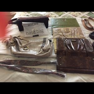 Miche handbag with covers